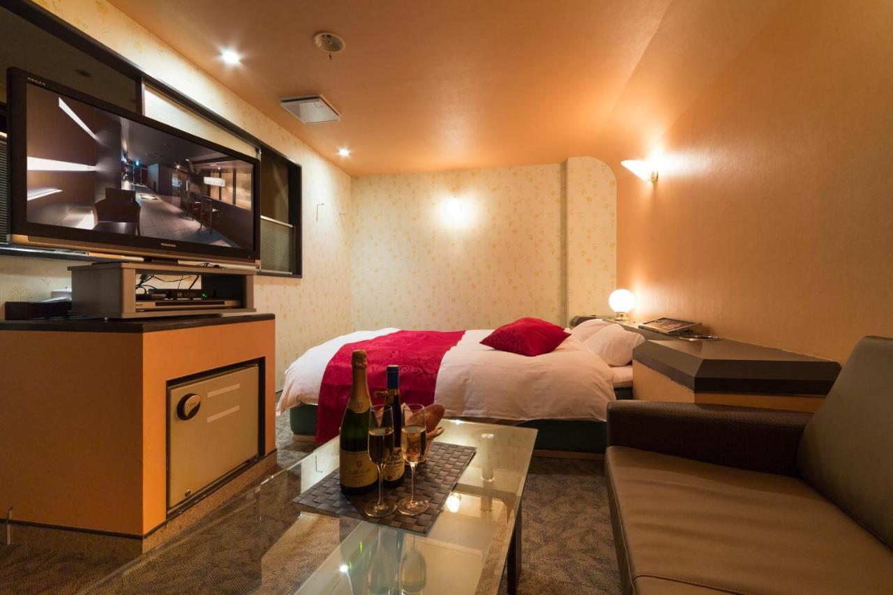 Hotel Le Rosey (Adults Only) Китакюсю Экстерьер фото