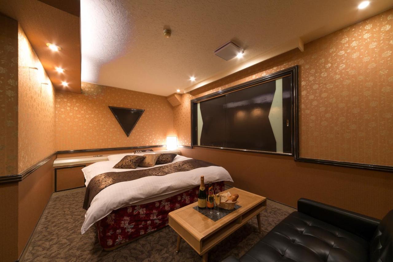 Hotel Le Rosey (Adults Only) Китакюсю Экстерьер фото