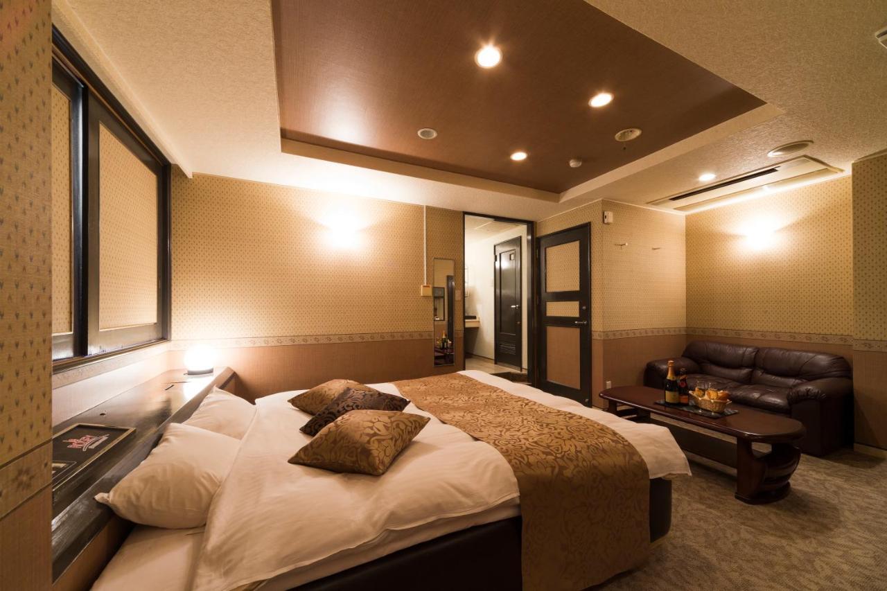 Hotel Le Rosey (Adults Only) Китакюсю Экстерьер фото